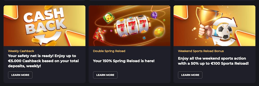 Tre rutor med olika bonusar som finns på Betizt Casino: Cashback, Casino reload samt Sports reload. Varje ruta har en bild, innehållande bland annat mynt, slotmaskin samt prispokal och fotboll.