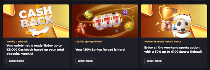 Tre rutor med olika bonusar som finns på Betizt Casino: Cashback, Casino reload samt Sports reload. Varje ruta har en bild, innehållande bland annat mynt, slotmaskin samt prispokal och fotboll.