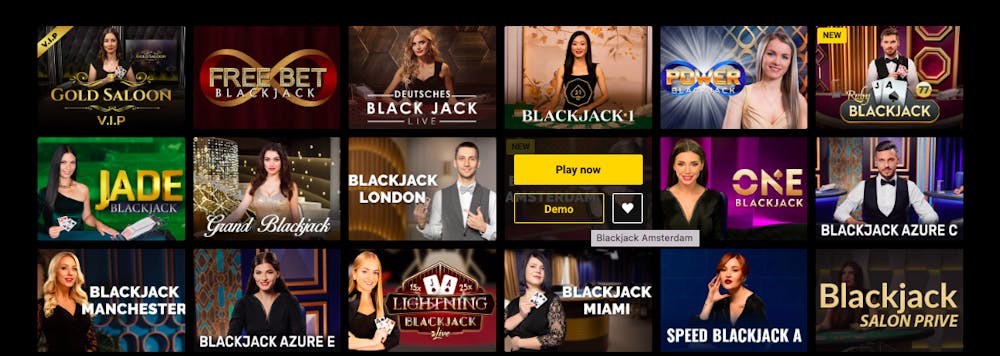 Casinolobby med olika gratisversioner av Blackjack 