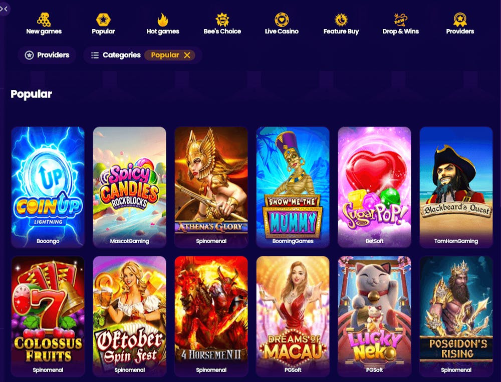 Högst upp på spelsidan hos Wazbee Casino listas olika spelkategorier som New Games, Popular, Hot Games och Bee's Choice. Längre ner inleds listan över speltitlar med populära spel just nu. I toppen skymtas Sugar Pop, Coin Up Lightning och Dreams of Macau.